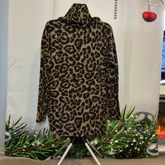 Mainstrip Hoodie - Picture 2 of 2